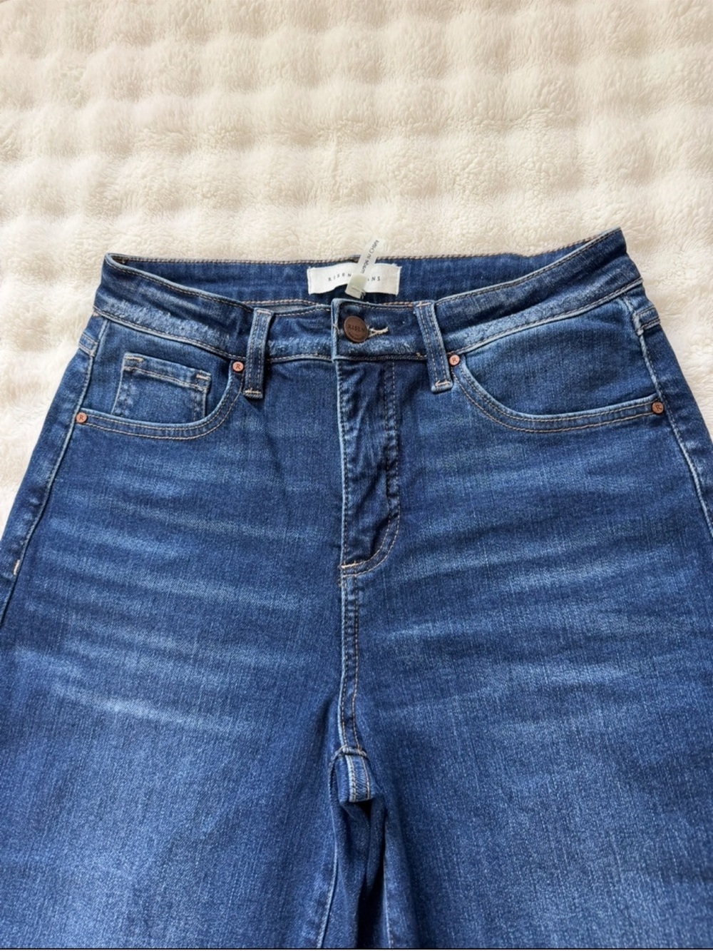 NEW Risen Jeans High-Waist Raw Hem Wide-Leg Tummy Control Denim Jeans Size 27 - Picture 4 of 14